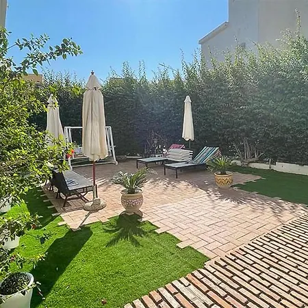 7 Bedroom Cozy In * Lazzaro